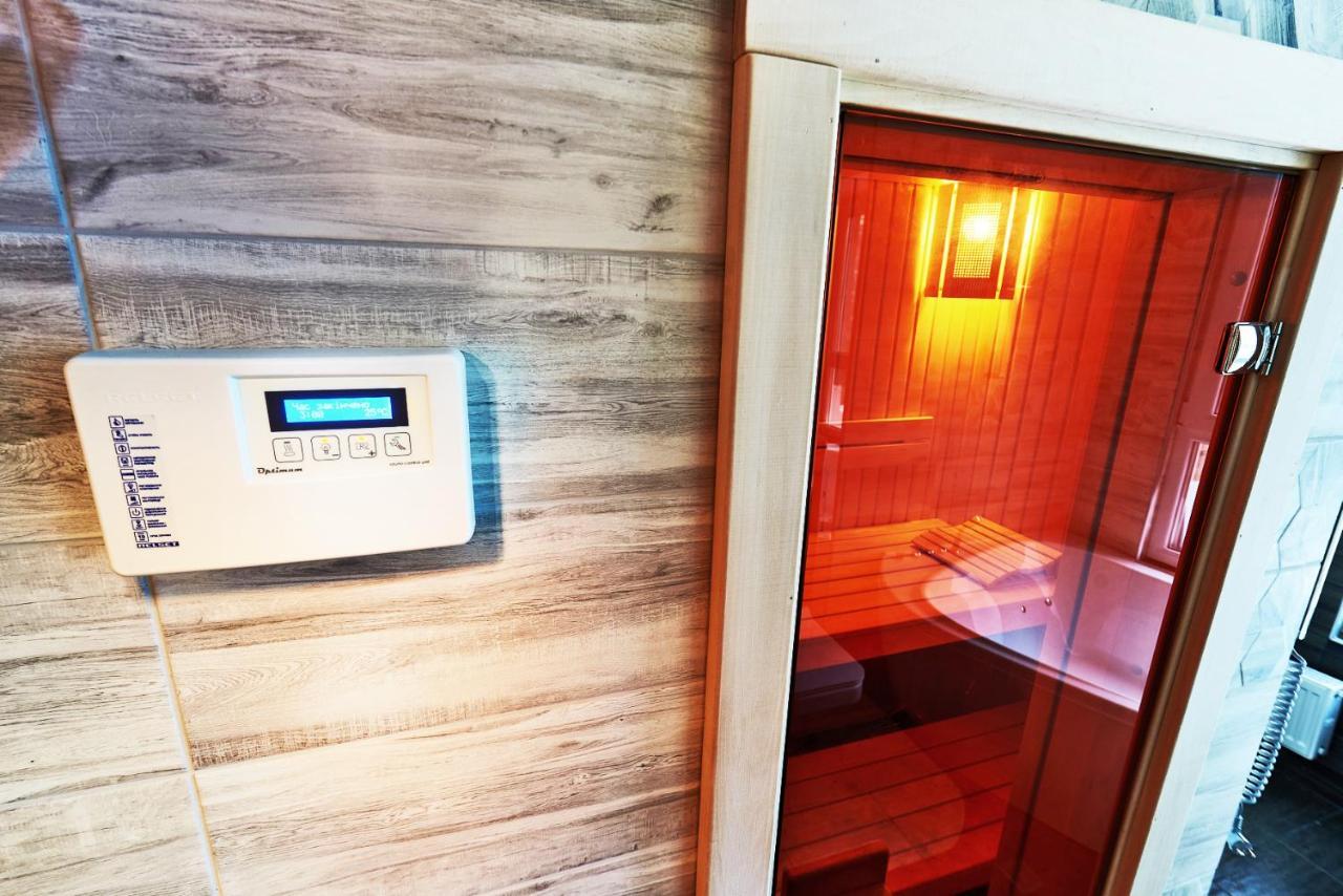 Sauna, Big Jacuzzi , Khreshchatyk Apartments Kiev Luaran gambar